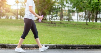 Quy tắc đi bộ 2:2:1 giúp đốt calo, giảm nhàm chán khi tập luyện