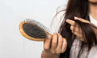Rụng nhiều tóc có phải dấu hiệu suy giáp? - Báo TinVina