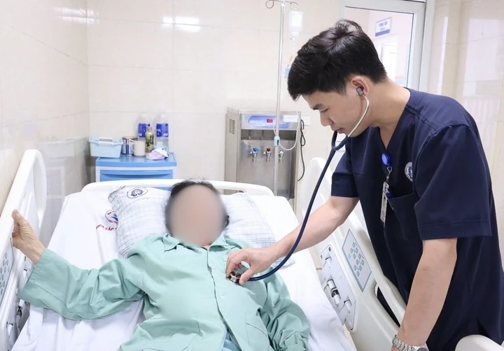 Sai lầm tại nhà khi cụ bà bị đột quỵ, nguy cơ liệt suốt đời Sai lầm tại nhà khi cụ bà bị đột quỵ, nguy cơ liệt suốt đời