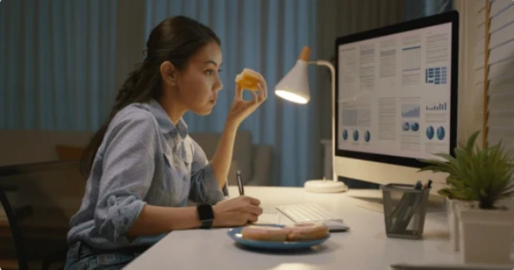 Sau 19h, đừng làm 6 điều này nếu không muốn hại tim mạch
