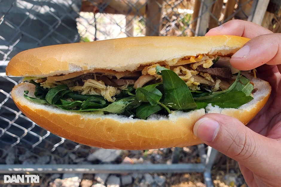 Số bệnh nhân nhập viện sau khi ăn bánh mì tăng lên 61 người Số bệnh nhân nhập viện sau khi ăn bánh mì tăng lên 61 người