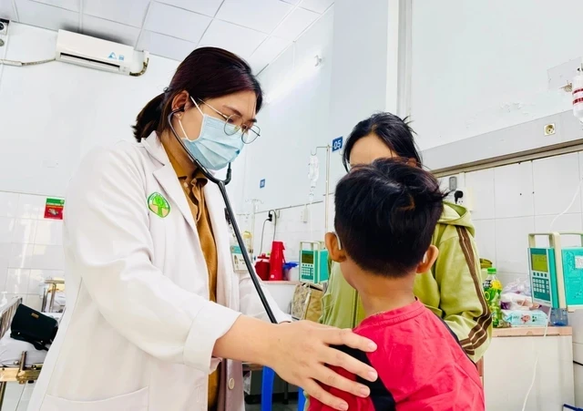 Số ca nghi ngộ độc thực phẩm tại trường tiểu học ở TP.HCM lên đến 46 Số ca nghi ngộ độc thực phẩm tại trường tiểu học ở TP.HCM lên đến 46