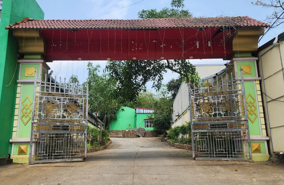 Sở Y tế Thanh Hóa nói về 'lương y' dởm tại cơ sở thuốc gia truyền Hoàng Minh Đường Sở Y tế Thanh Hóa nói về 'lương y' dởm tại cơ sở thuốc gia truyền Hoàng Minh Đường