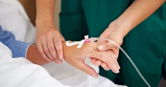 Sốc khi phát hiện ung thư di căn não chỉ sau 2 dấu hiệu