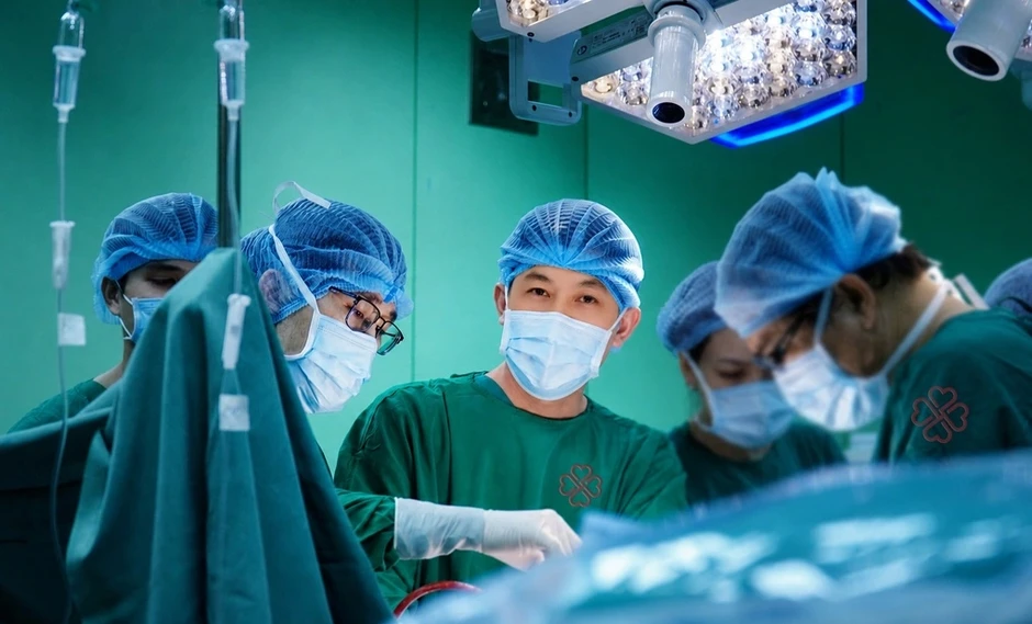 Sốc nhiễm khuẩn bởi ổ áp xe trong lá lách Sốc nhiễm khuẩn bởi ổ áp xe trong lá lách