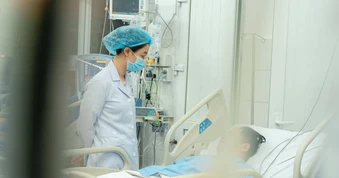 Sốc phản vệ, nguy kịch sau khi ăn cá ngừ