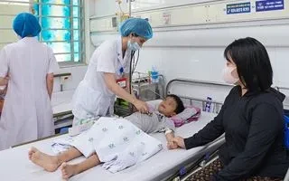 Sởi có thể lây cho 18 người từ một ca bệnh Sởi có thể lây cho 18 người từ một ca bệnh