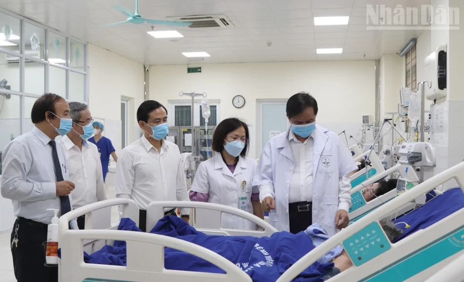Sơn La ký kết hợp tác toàn diện với Bệnh viện Bạch Mai Sơn La ký kết hợp tác toàn diện với Bệnh viện Bạch Mai
