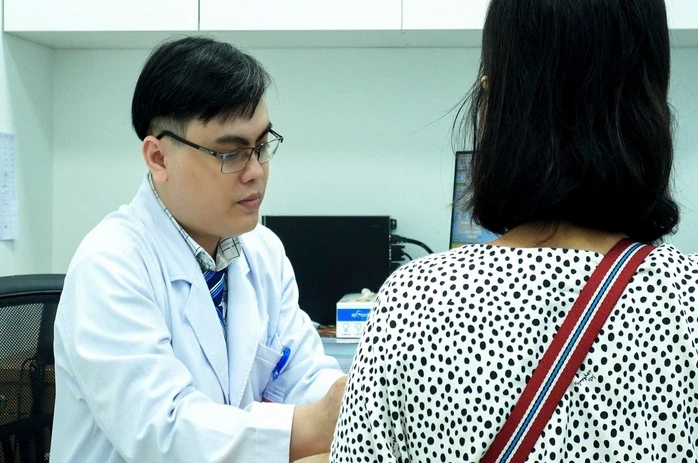 Sống phóng khoáng, người phụ nữ mắc bệnh “khó nói” Sống phóng khoáng, người phụ nữ mắc bệnh “khó nói”
