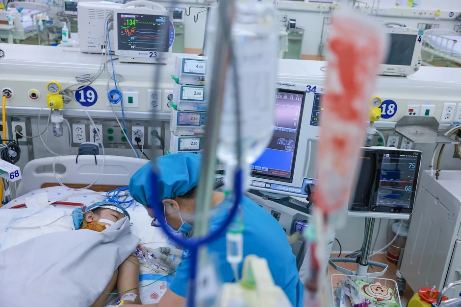 Sốt xuất huyết Dengue: Không chủ quan khi hết sốt, kể cả ở người trẻ khỏe mạnh Sốt xuất huyết Dengue: Không chủ quan khi hết sốt, kể cả ở người trẻ khỏe mạnh