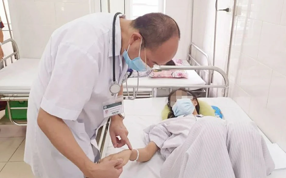Sốt xuất huyết diễn biến khó đoán, nhiều ca chuyển nặng nhanh Sốt xuất huyết diễn biến khó đoán, nhiều ca chuyển nặng nhanh