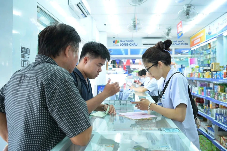 Sốt xuất huyết ở TPHCM tăng cao, dược sĩ lưu ý khi tự dùng thuốc Sốt xuất huyết ở TPHCM tăng cao, dược sĩ lưu ý khi tự dùng thuốc