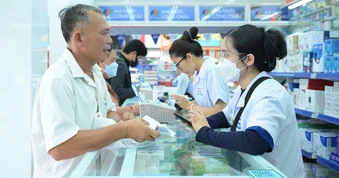 Sốt xuất huyết ở TPHCM tăng cao, dược sĩ lưu ý khi tự dùng thuốc