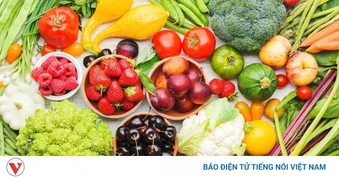 Sự thật khó ngờ đằng sau trào lưu ăn thô 100%