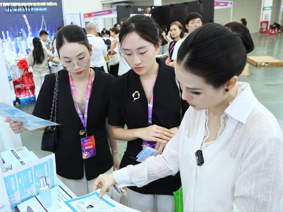 Sức hút của JKLAB Việt Nam tại Triển lãm làm đẹp hàng đầu Việt Nam Sức hút của JKLAB Việt Nam tại Triển lãm làm đẹp hàng đầu Việt Nam