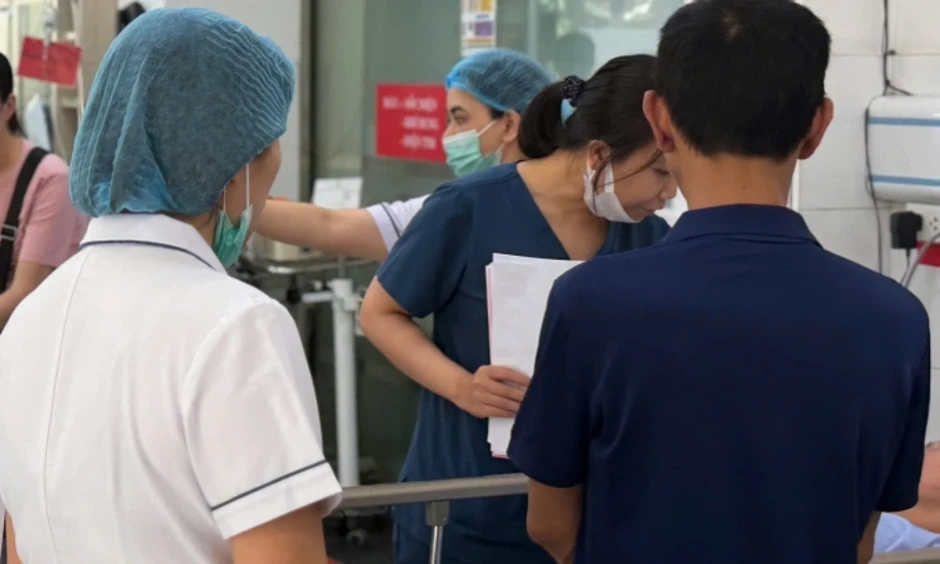 Suy thận cấp sau một ngày làm việc dưới trời nắng nóng