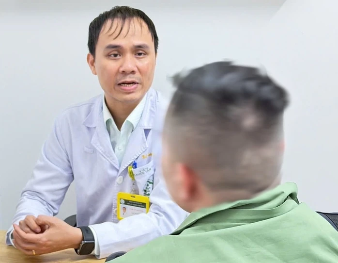 Suýt đuối nước, bé trai 13 tuổi bị rối loạn lo âu, trầm cảm Suýt đuối nước, bé trai 13 tuổi bị rối loạn lo âu, trầm cảm