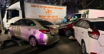 Tai nạn liên hoàn trên phố Nguyễn Chánh, Hà Nội: Một phụ nữ tử vong