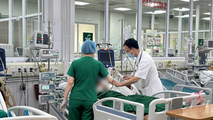 Tái phát uốn ván nguy kịch vì mảnh tre 3cm nằm im 2 tháng trong cẳng chân Tái phát uốn ván nguy kịch vì mảnh tre 3cm nằm im 2 tháng trong cẳng chân