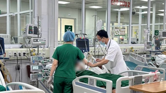 Tái phát uốn ván nguy kịch vì mảnh tre 3cm nằm im 2 tháng trong cẳng chân