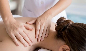Tại sao massage không hết đau xương khớp? - Báo TinVina