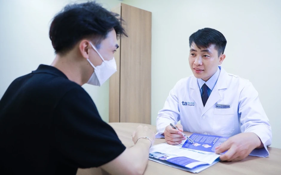 Tại sao người cao tuổi dễ bị gãy cổ xương đùi? - Báo TinVina Tại sao người cao tuổi dễ bị gãy cổ xương đùi? - Báo TinVina