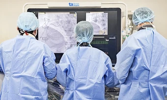 Tái thông ba nhánh mạch vành bằng stent thế hệ mới - Báo TinVina