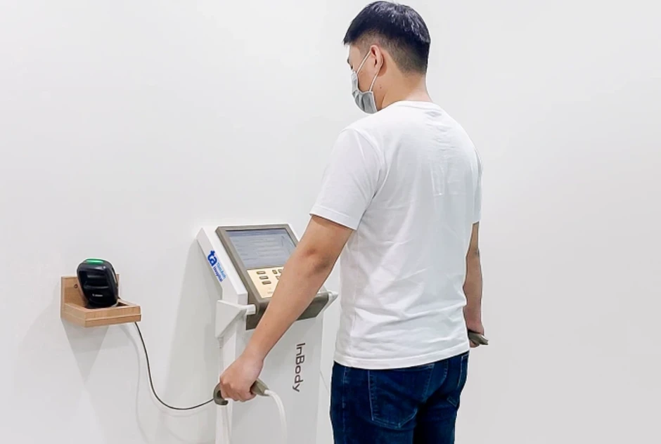Tăng 25 kg, mắc nhiều bệnh ở tuổi 24 - Báo TinVina