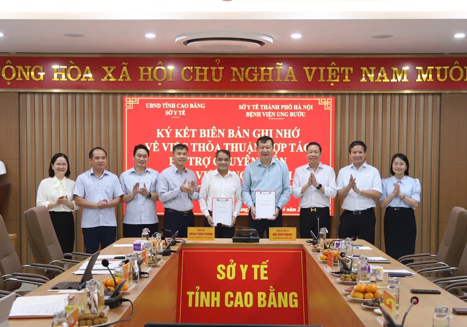 Tăng cường hợp tác nâng cao chất lượng điều trị ung thư cho người dân Cao Bằng Tăng cường hợp tác nâng cao chất lượng điều trị ung thư cho người dân Cao Bằng