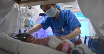 Tăng gấp đôi tỷ lệ bú mẹ, Việt Nam chia sẻ kinh nghiệm ra khu vực