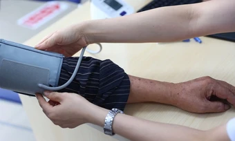 Tăng huyết áp khiến người trẻ gục ngã không báo trước