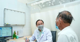 Táo bón ở người cao tuổi: vì sao cần xử trí đúng cách?