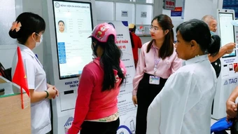 Tây Ninh đẩy mạnh số hóa, thu hút nhân lực y tế