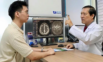 Tê môi có phải dấu hiệu đột quỵ? - Báo TinVina