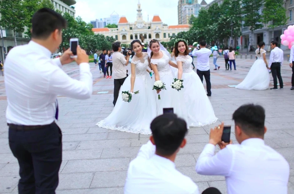 Thanh niên Việt Nam kết hôn ngày càng muộn Thanh niên Việt Nam kết hôn ngày càng muộn