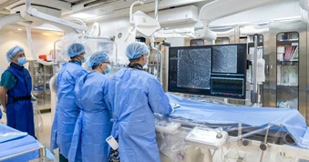 Thay van tim không mổ hở tại Bệnh viện Hoàn Mỹ Sài Gòn, hy vọng mới cho người bệnh