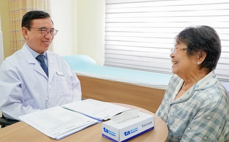 Thay van tim qua ống thông cho cụ bà phòng đột tử - Báo TinVina Thay van tim qua ống thông cho cụ bà phòng đột tử - Báo TinVina