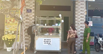 Thêm nhiều người nhập viện sau khi ăn bánh mì "không tên" ở TPHCM