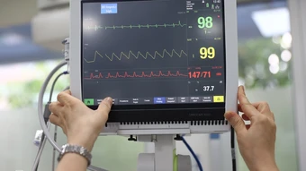 Thiếu niên hồi phục 'kỳ diệu' sau hai tháng bị tổn thương não nặng