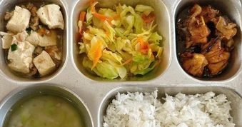 Thịt lợn bệnh vào trường học, Bộ Y tế yêu cầu kiểm tra bếp ăn