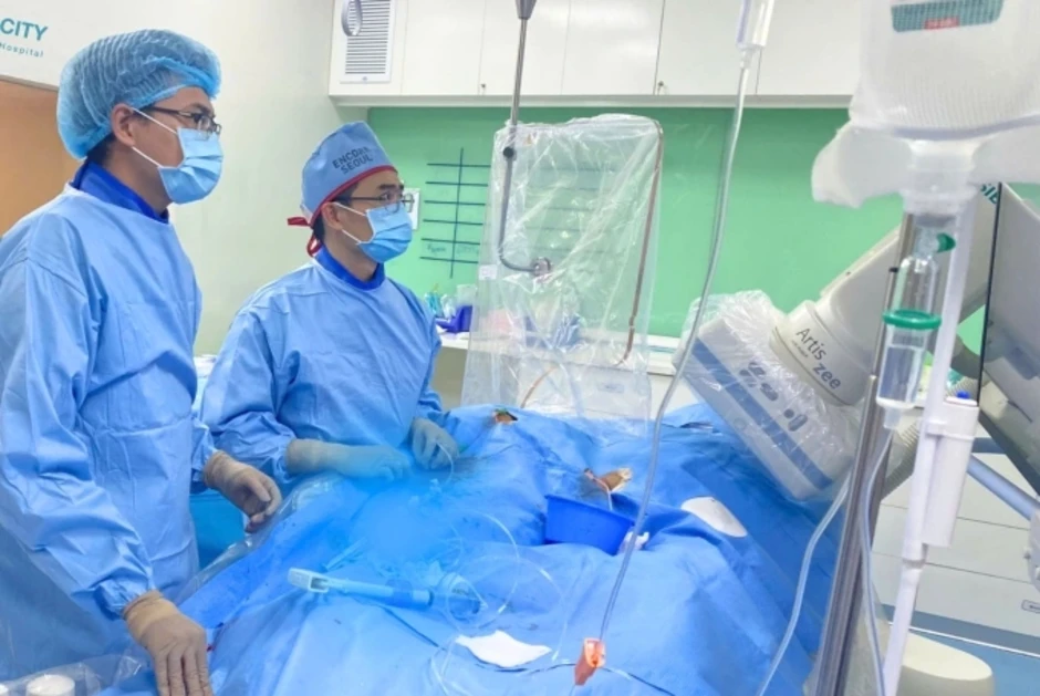 Thoát cảnh liệt giường nhờ can thiệp tim - thận cùng lúc Thoát cảnh liệt giường nhờ can thiệp tim - thận cùng lúc
