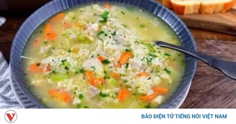 Thói quen chan canh vào cơm có tốt cho sức khỏe?