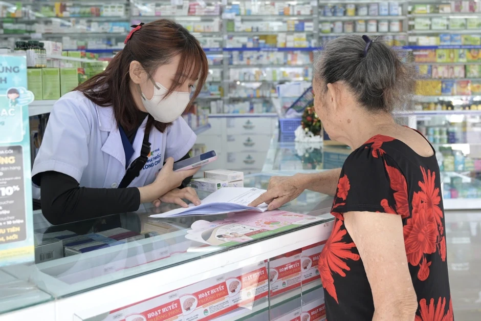 Thói quen tai hại của người Việt: Cứ cảm, ho là phải uống kháng sinh Thói quen tai hại của người Việt: Cứ cảm, ho là phải uống kháng sinh