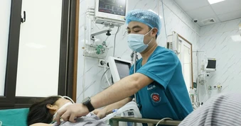Thời tiết nắng nóng gay gắt: Nguy cơ sốc nhiệt, đột quỵ