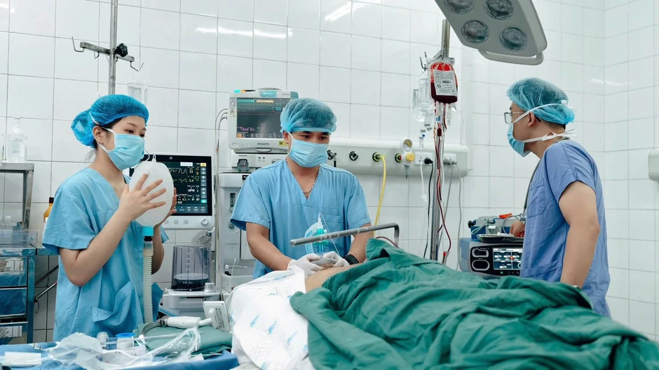 Thông tin mới nhất về sức khoẻ các nạn nhân vụ tai nạn xe khách lao khỏi cao tốc Pháp Vân - Cầu Giẽ Thông tin mới nhất về sức khoẻ các nạn nhân vụ tai nạn xe khách lao khỏi cao tốc Pháp Vân - Cầu Giẽ