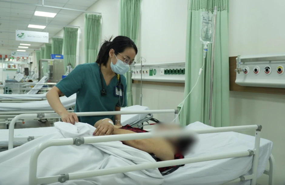 Thông tin mới nhất về vụ nghi ngộ độc bánh mì vừa xảy ra ở phường Hạnh Thông Thông tin mới nhất về vụ nghi ngộ độc bánh mì vừa xảy ra ở phường Hạnh Thông