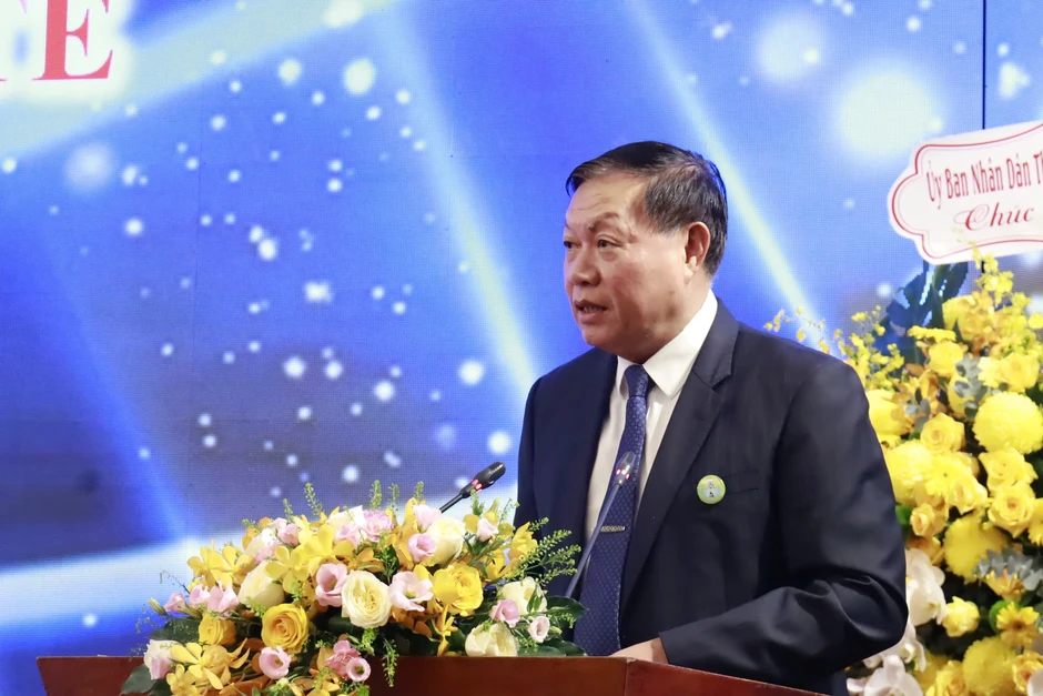 Thứ trưởng Bộ Y tế: Sốt rét giảm, nguy cơ dịch bệnh mới lại tăng Thứ trưởng Bộ Y tế: Sốt rét giảm, nguy cơ dịch bệnh mới lại tăng