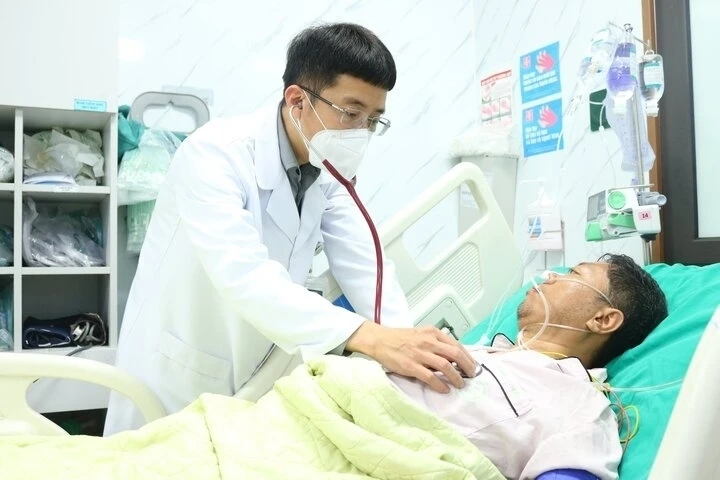 Thức đến 3-4h sáng, nam thanh niên 25 tuổi đột quỵ Thức đến 3-4h sáng, nam thanh niên 25 tuổi đột quỵ