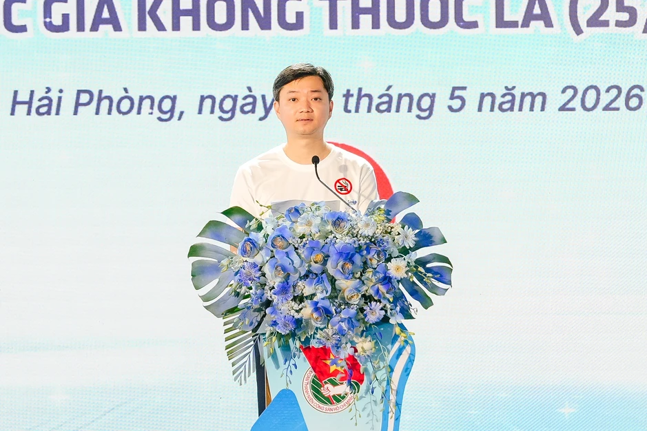 Thuốc lá điện tử khoác lớp vỏ hiện đại để nhắm vào người trẻ