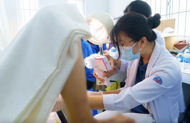 Tỉ lệ mắc ung thư cổ tử cung tại TPHCM cao hơn Hà Nội gấp 10 lần Tỉ lệ mắc ung thư cổ tử cung tại TPHCM cao hơn Hà Nội gấp 10 lần